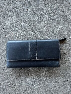 VTG Coach Black Hamilton Tri Fold Leather Wallet